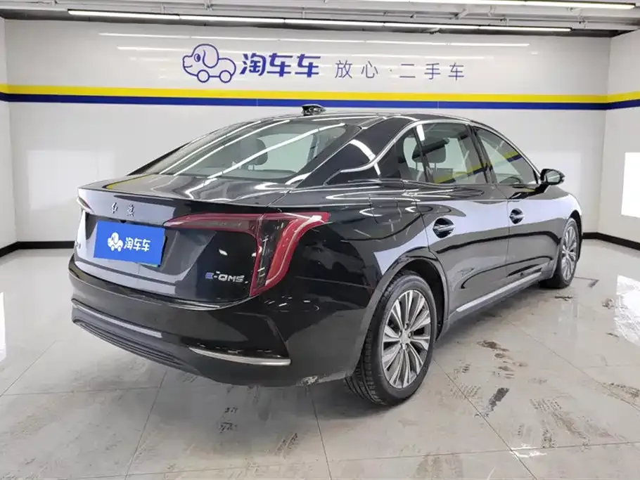 Hongqi E-QM5 — фото 6