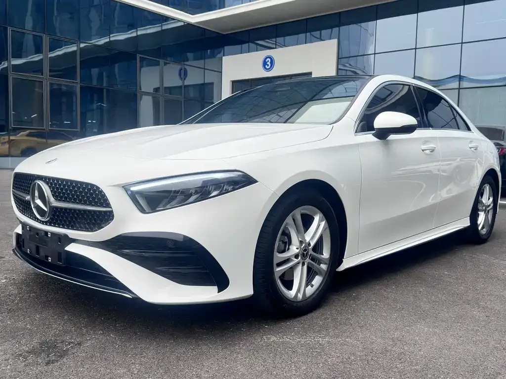 Mercedes-Benz A-Class — фото 1