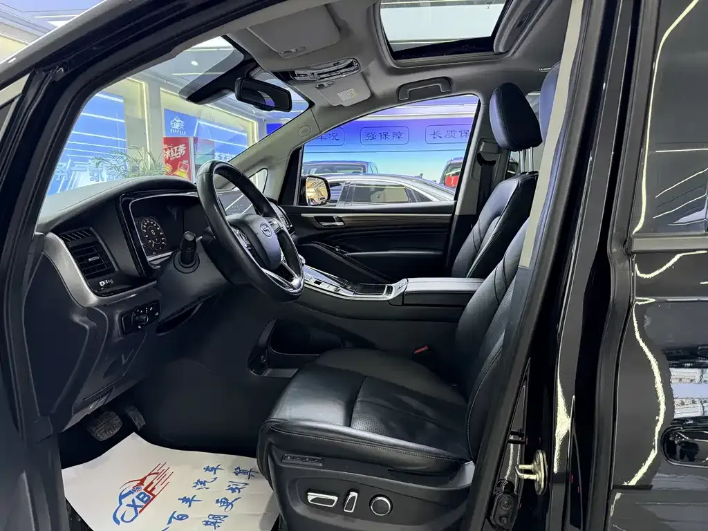 GAC Motor Trumpchi M8 — фото 9