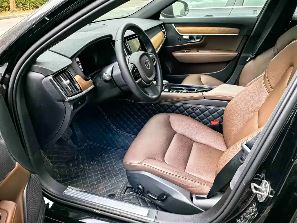 Volvo S90 — фото 4