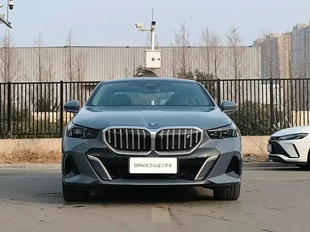 BMW i5 — фото 7