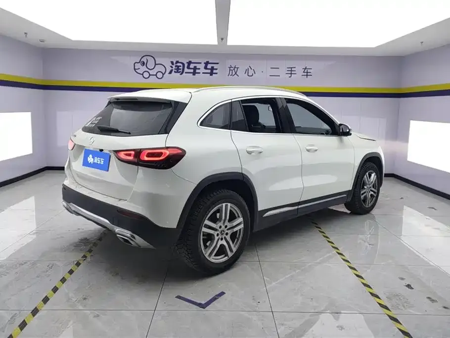 Mercedes-Benz GLA — фото 9