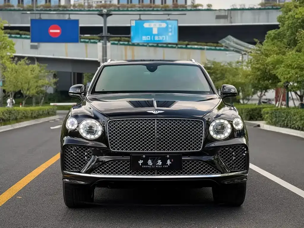 Bentley Bentayga — фото 6