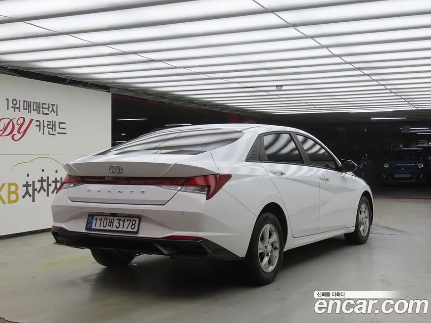Hyundai AVANTE — фото 4
