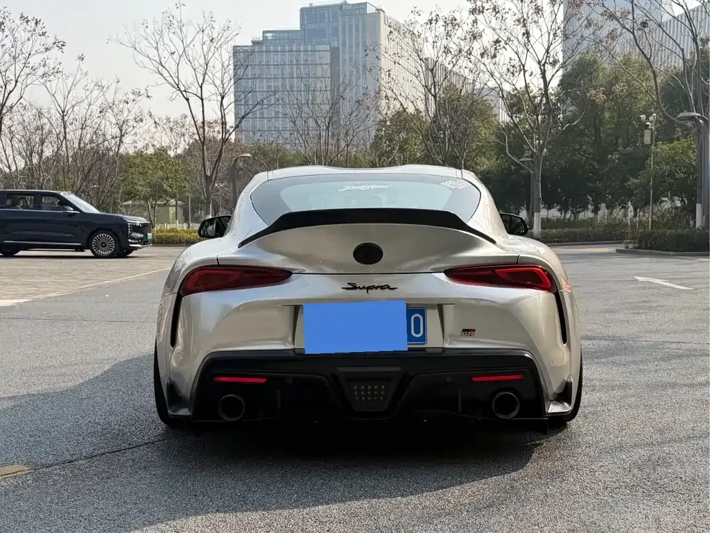 Toyota Supra — фото 2