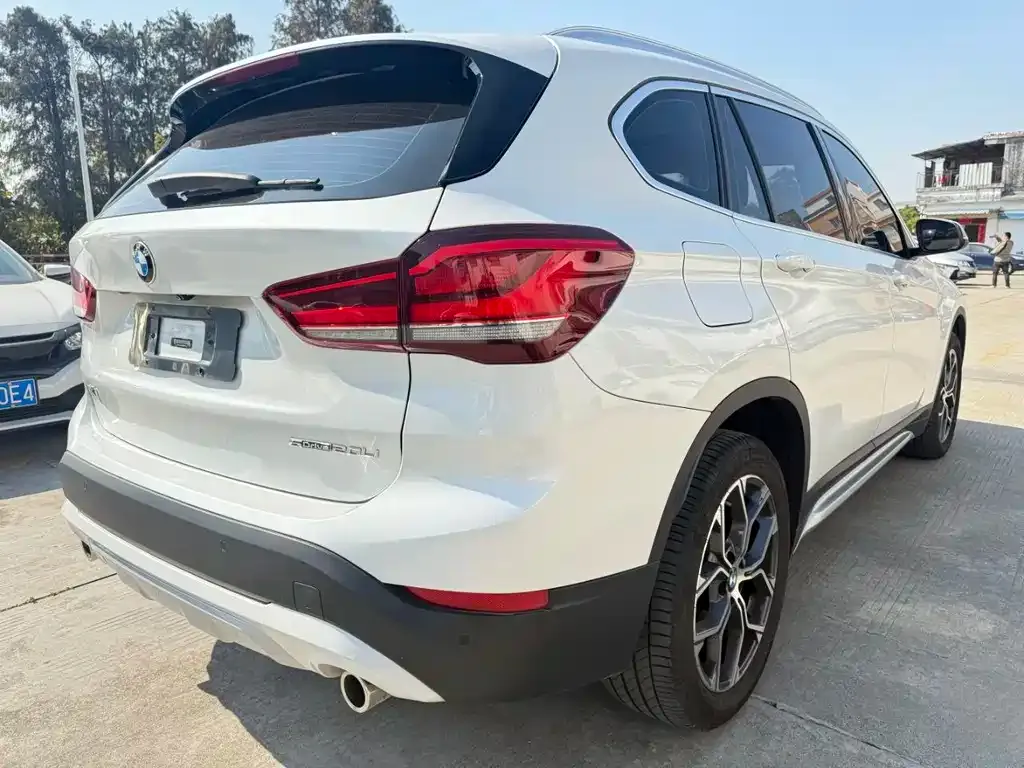 BMW X1 — фото 2