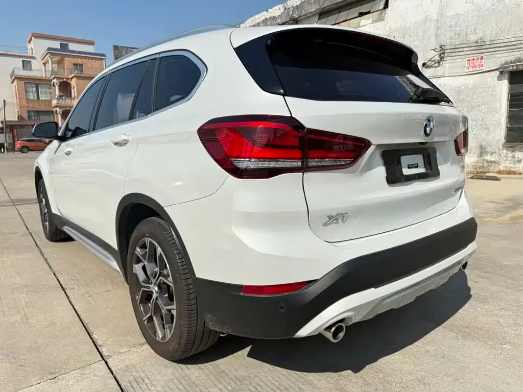 BMW X1 — фото 4