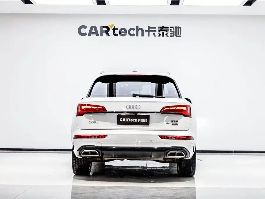 Audi Q5L — фото 3