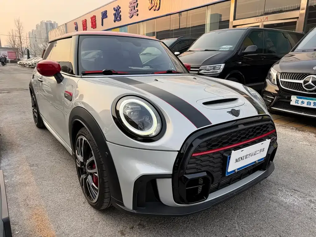 MINI JCW (John Cooper Works) — фото 9