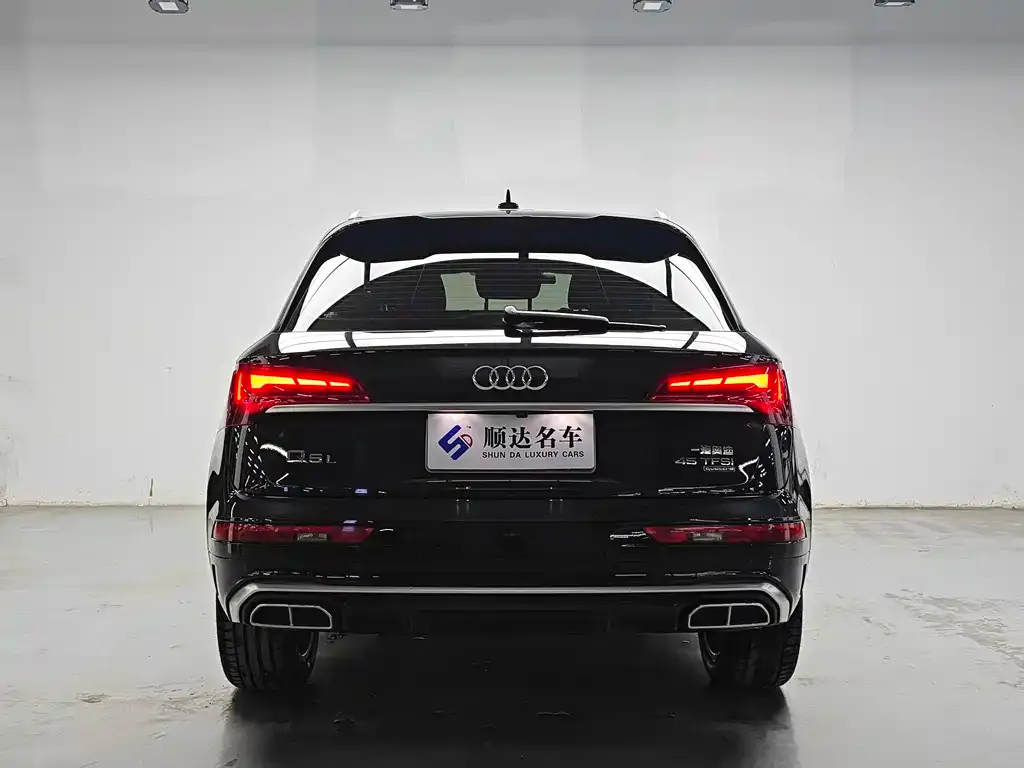 Audi Q5L — фото 2