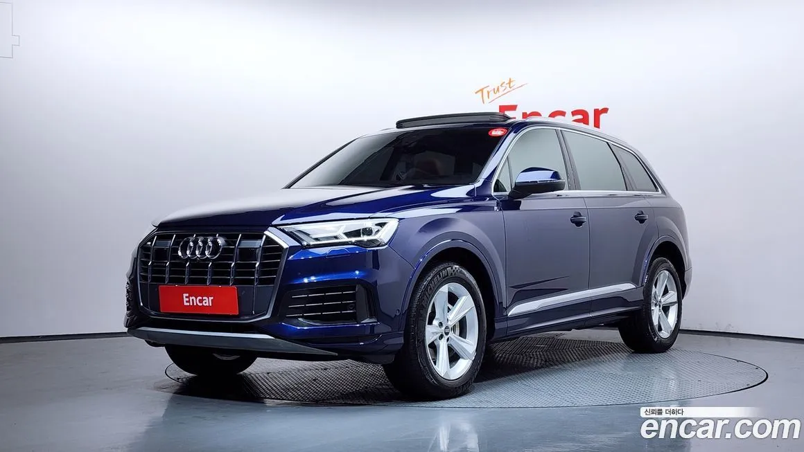 Audi Q7 — фото 1