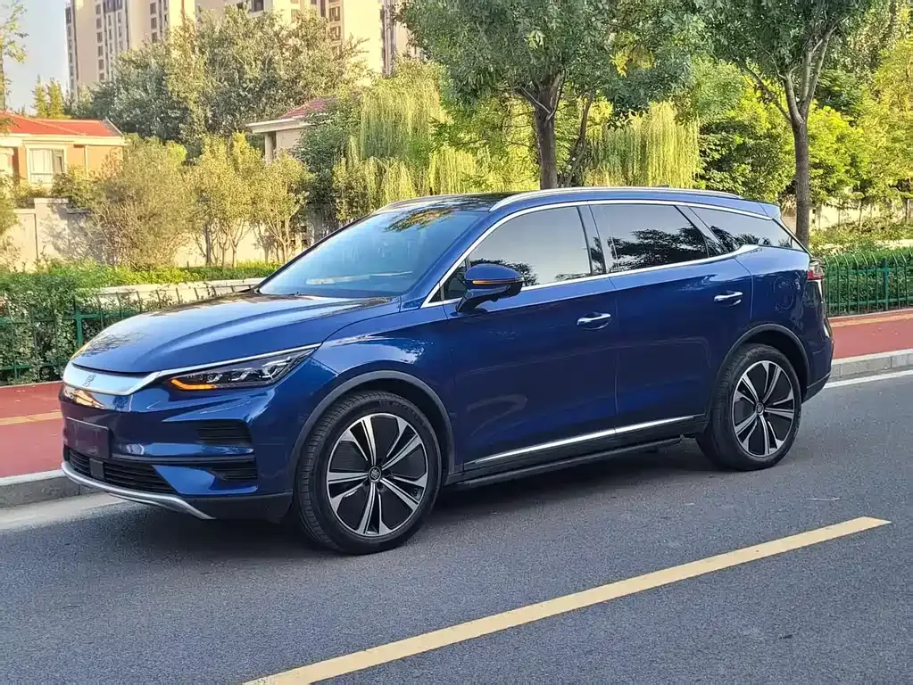 BYD Tang New Energy — фото 1