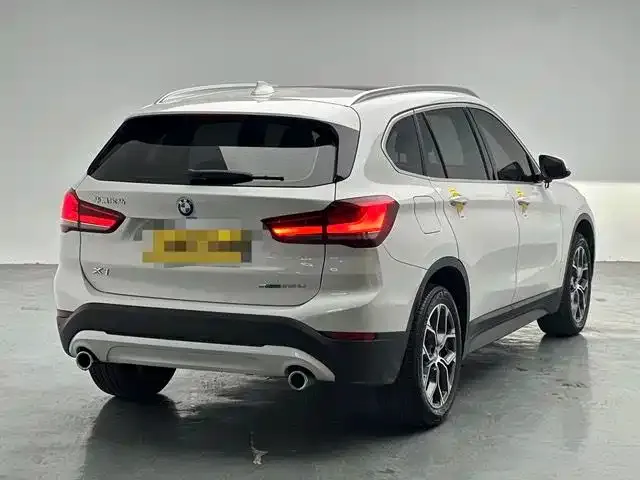 BMW X1 — фото 5