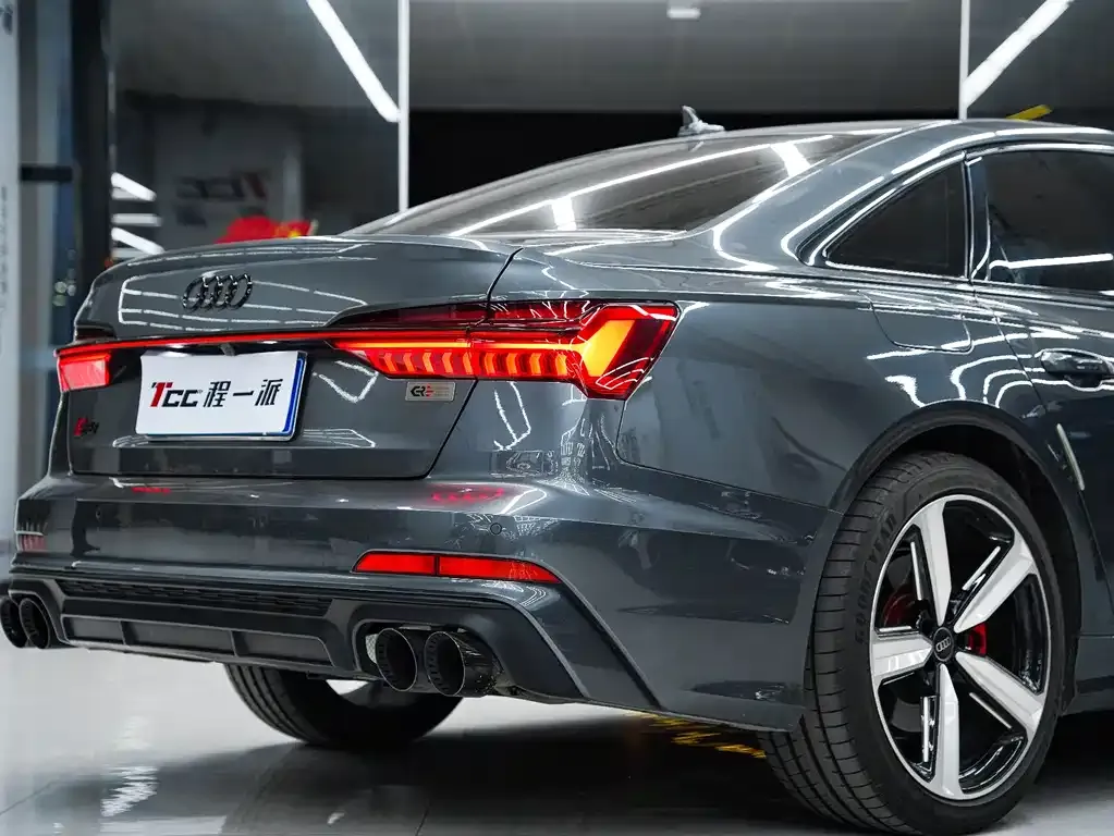 Audi A6L — фото 6