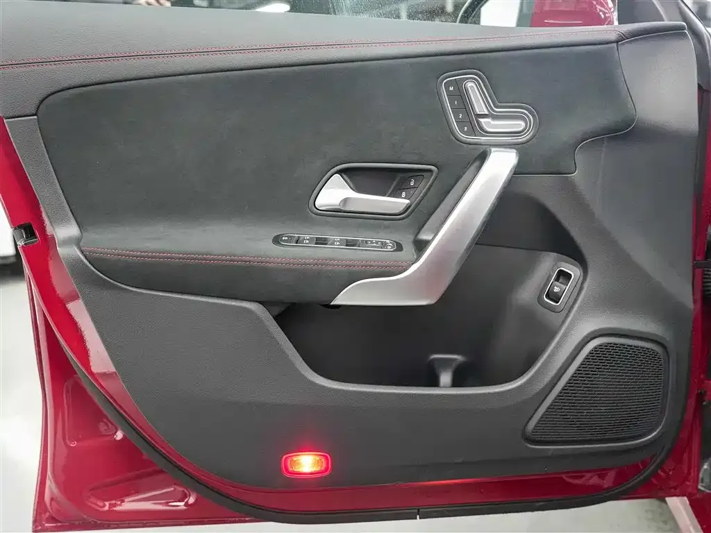 Mercedes-Benz CLA (Import) — фото 5