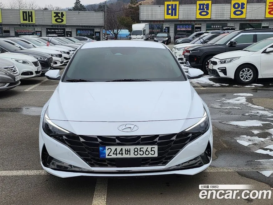 Hyundai AVANTE — фото 1