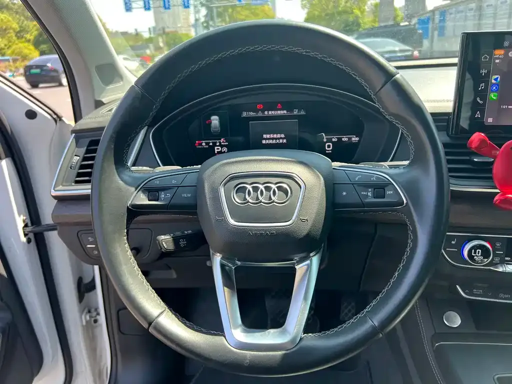 Audi Q5L — фото 4