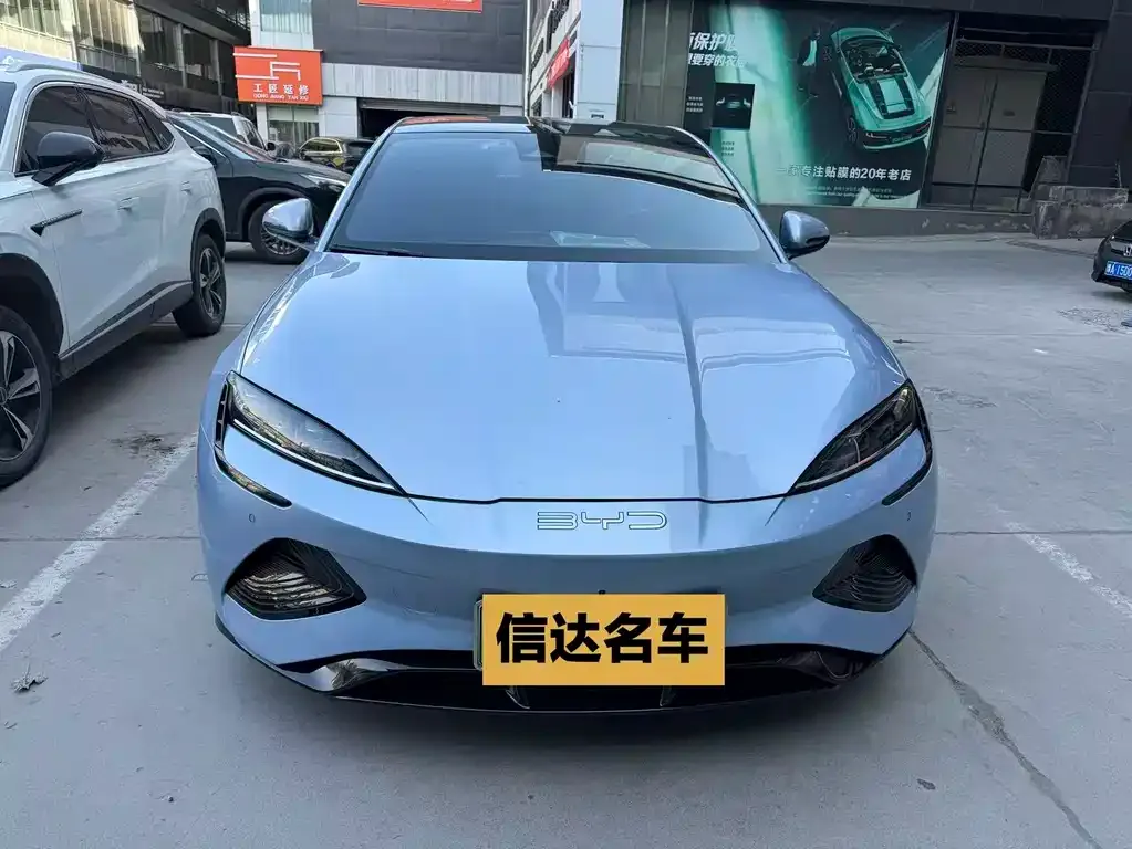 BYD Seal — фото 6