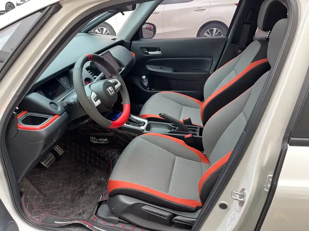 Honda Fit — фото 5