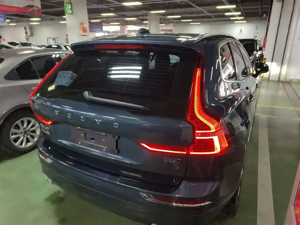 Volvo XC60 — фото 4