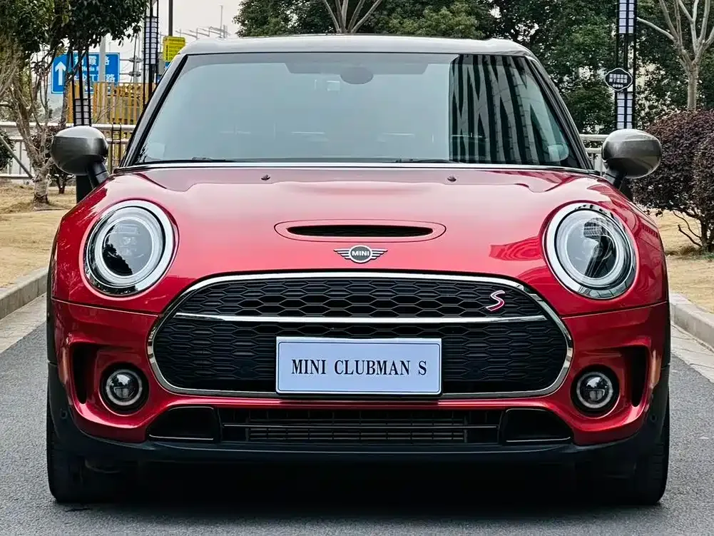 MINI Clubman — фото 3