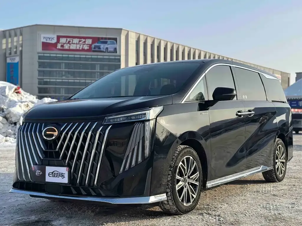 GAC Motor Trumpchi M8 — фото 1