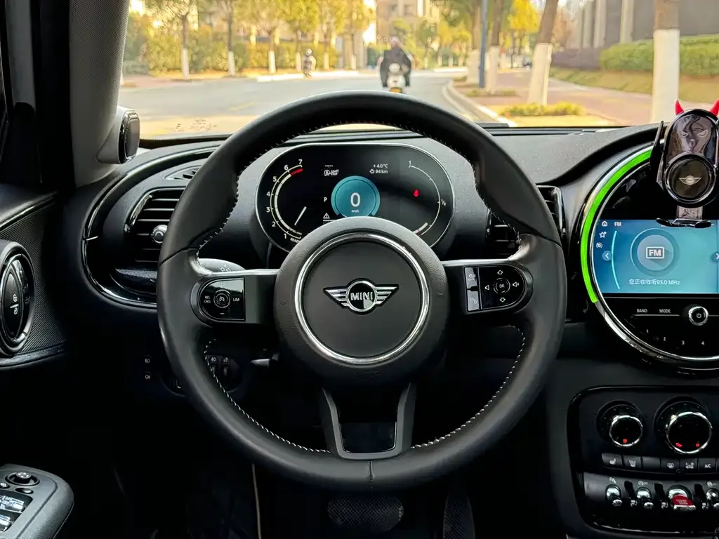MINI Clubman — фото 8