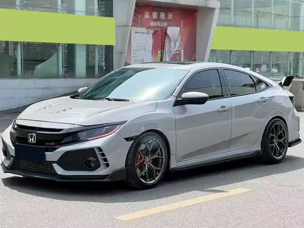 Honda Civic — фото 1