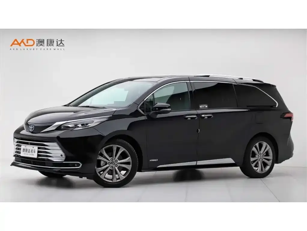Toyota Sienna — фото 1