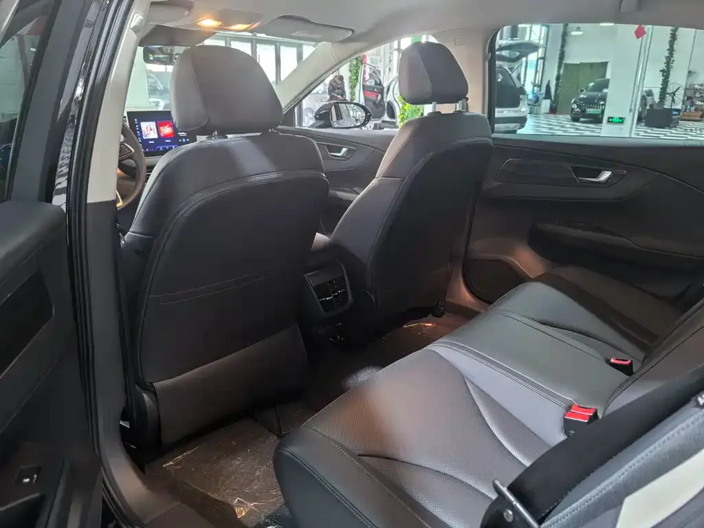 Hongqi E-QM5 — фото 4