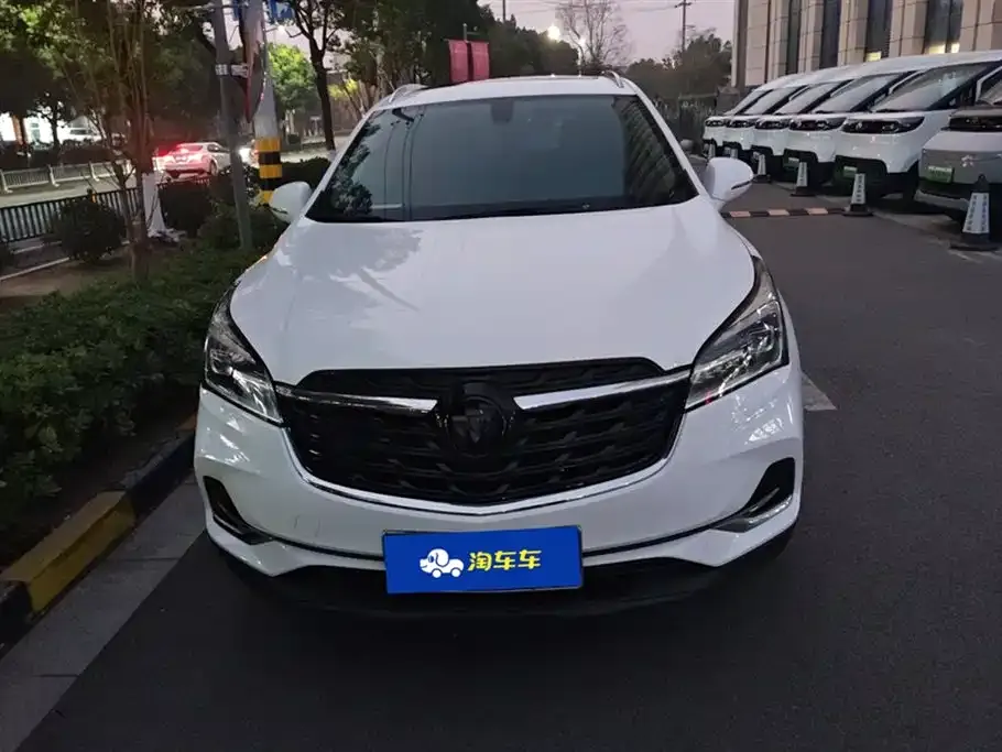 Buick Envision Plus — фото 5