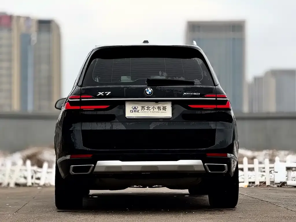BMW X7 — фото 8