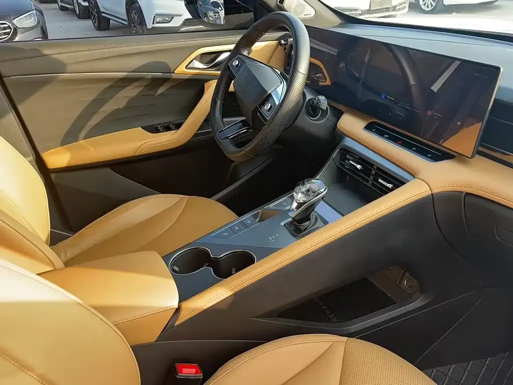 Roewe RX5 — фото 3