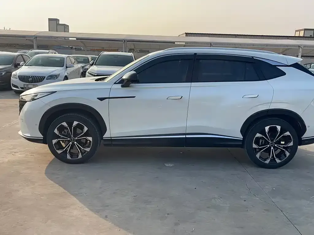 Roewe RX5 — фото 6