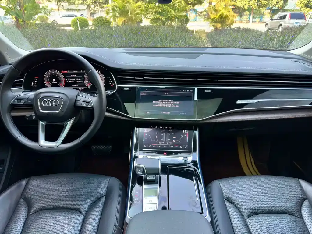 Audi Q7 — фото 5