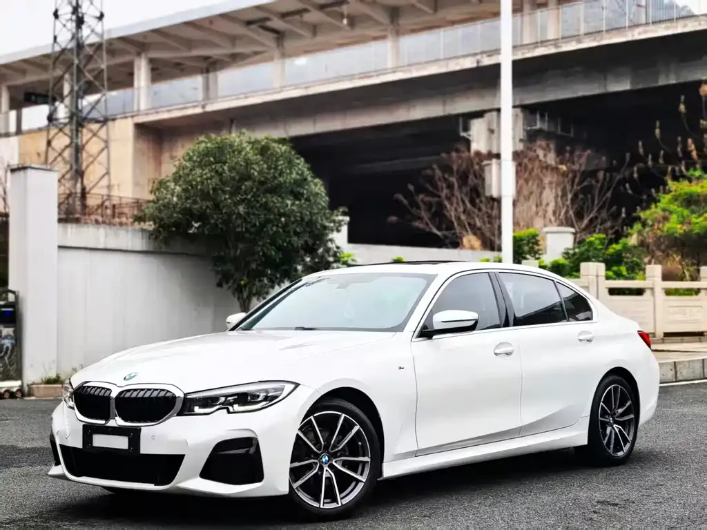 BMW 3 Series — фото 1