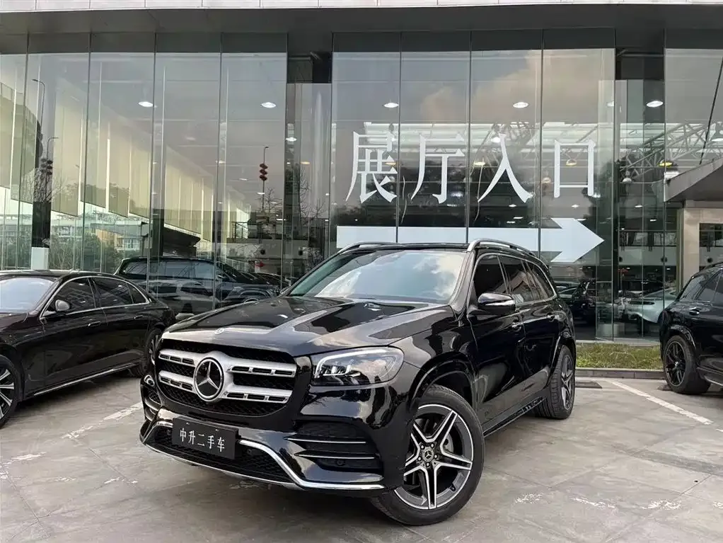 Mercedes-Benz GLS — фото 1