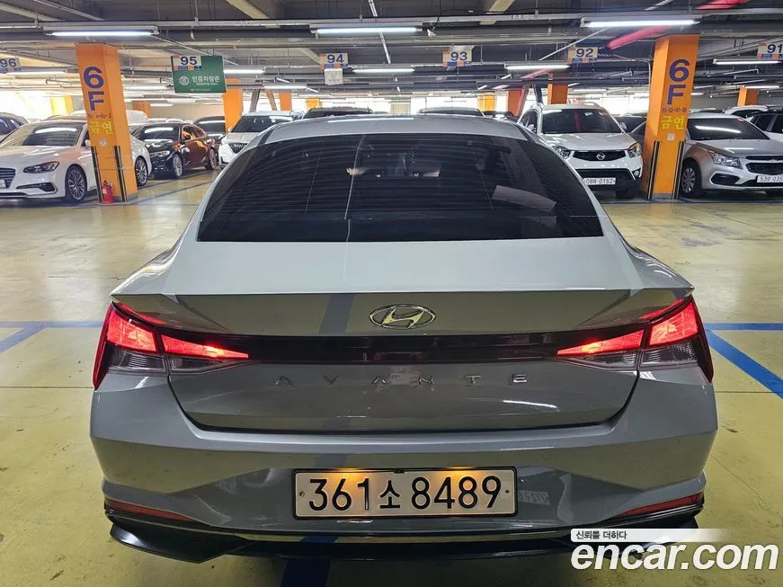 Hyundai AVANTE — фото 8
