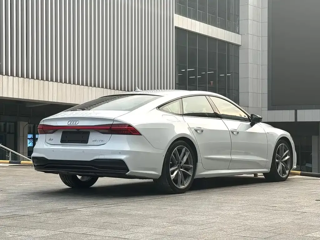 Audi A7 — фото 4