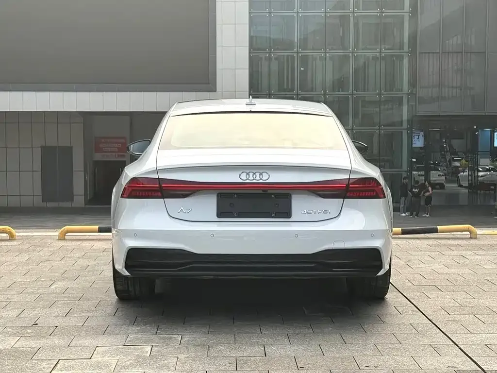 Audi A7 — фото 8