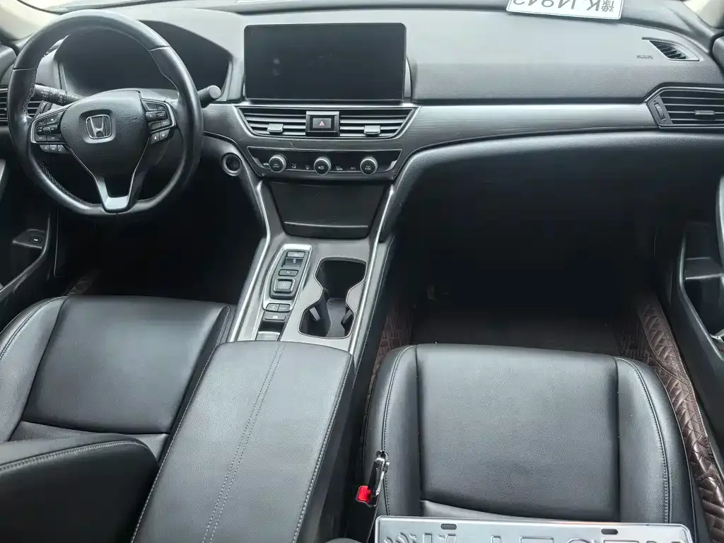Honda Accord — фото 6