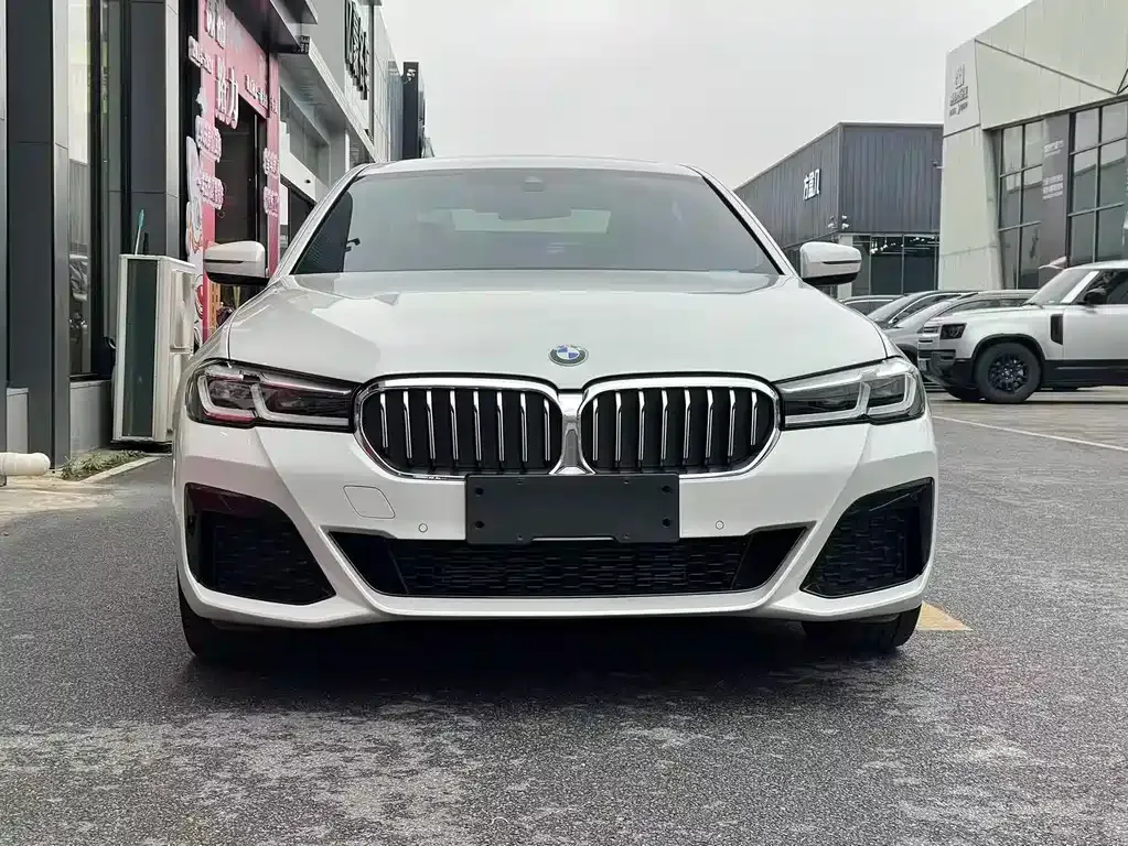 BMW 5 Series — фото 2