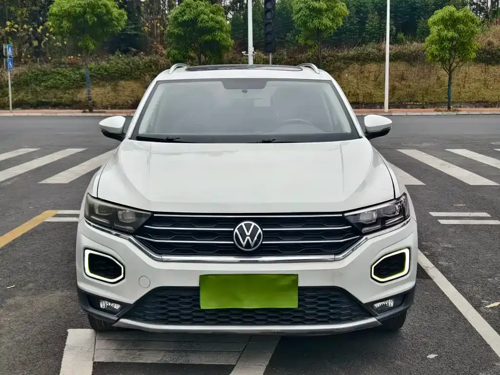 Volkswagen T-Roc — фото 6