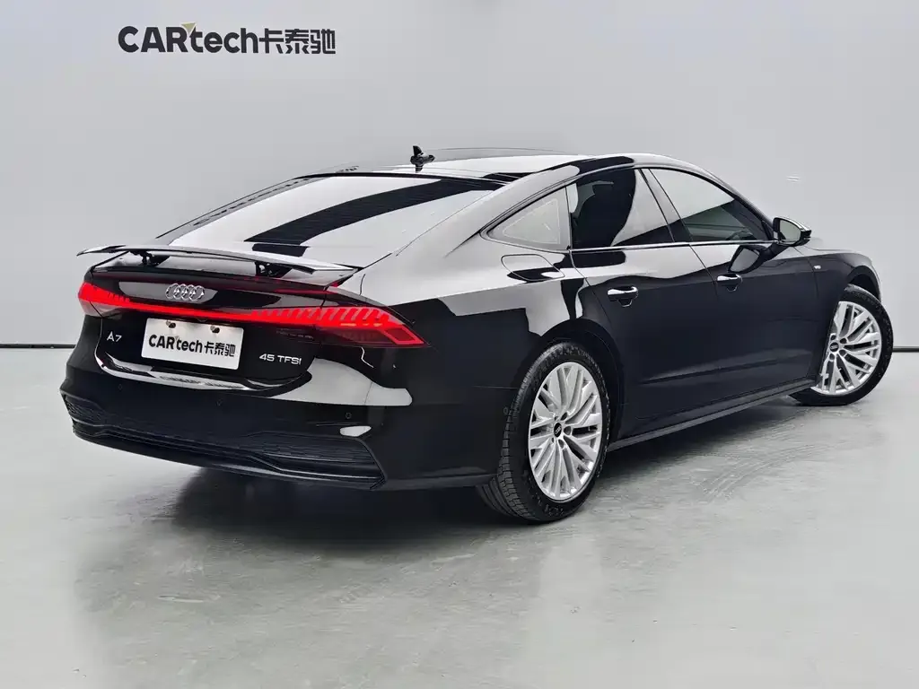 Audi A7 — фото 6