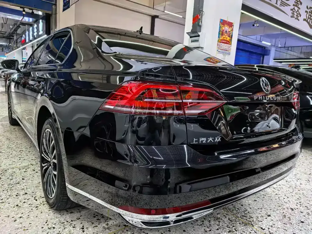 Volkswagen Phideon — фото 10