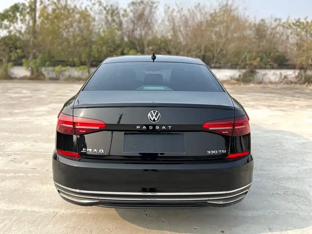 Volkswagen Passat — фото 4
