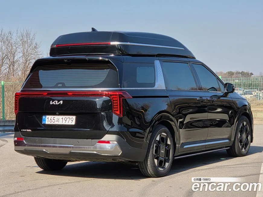 Kia Carnival — фото 10
