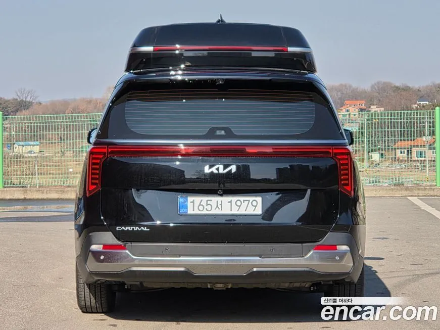 Kia Carnival — фото 4