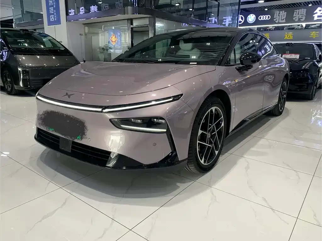 XPeng P7+ — фото 1