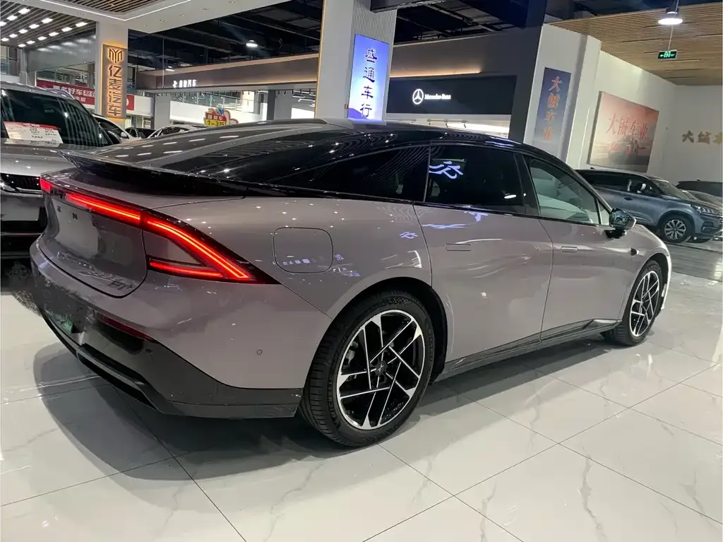 XPeng P7+ — фото 4